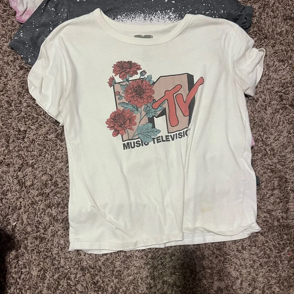graphic tshirt bundle. *SOME RARE* - Picture 3 of 8